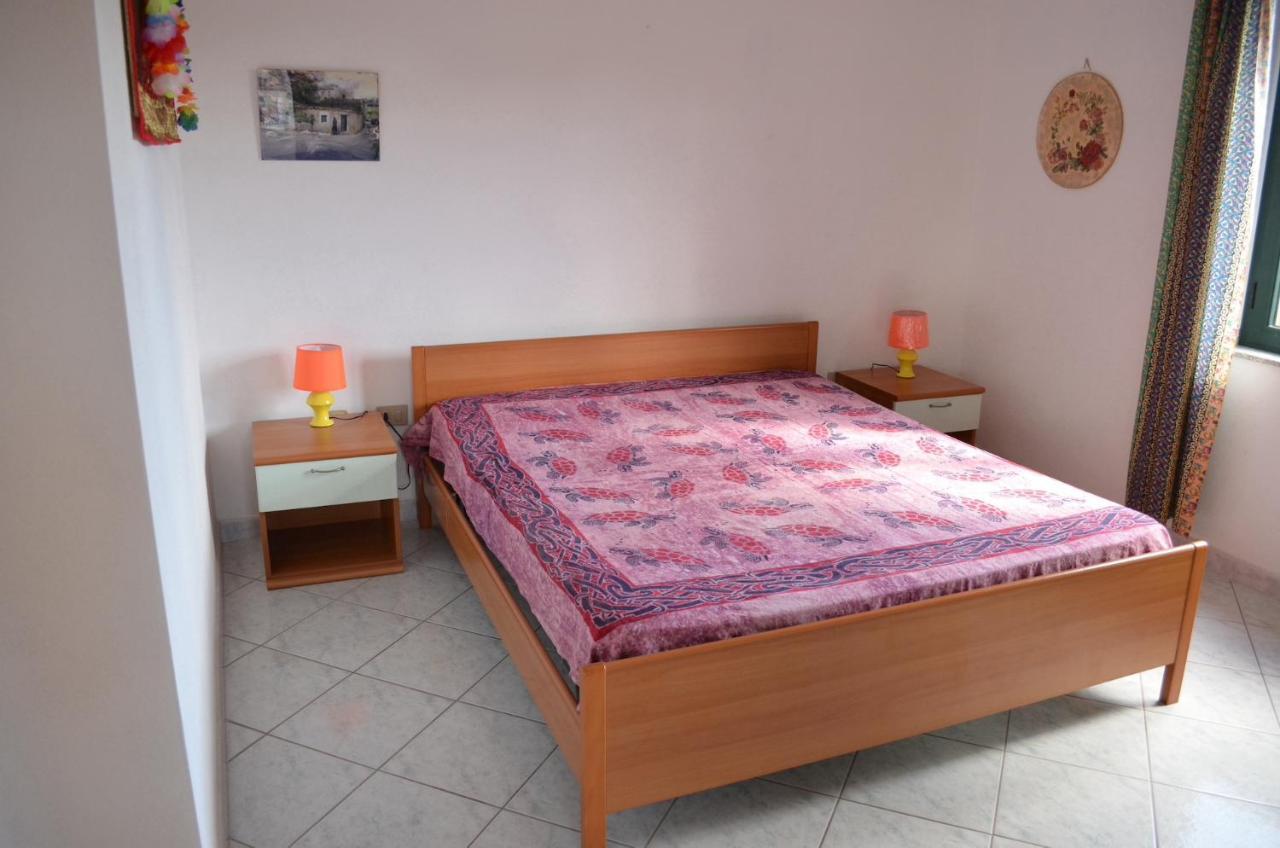 Iss Travel, La Padula - Apartments With Private Veranda And Parking San Teodoro  Ngoại thất bức ảnh